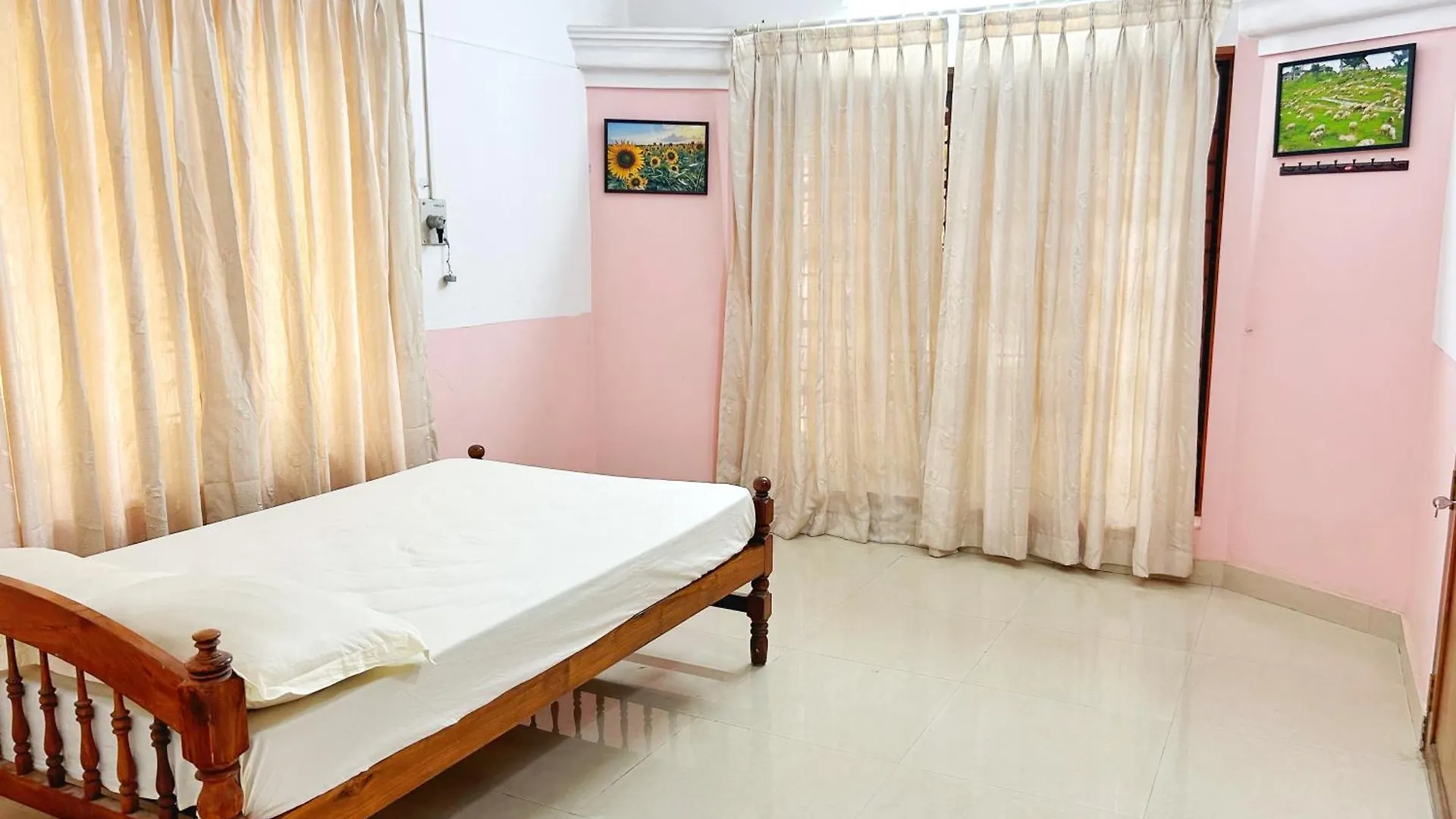 La Casa Trivandrum 4 Bhk Ac Luxury Villa At City Centre, Just 6 Kms To Airport & 5 Min Drive To Padmanabha Swamy Temple Thiruvananthapuram
