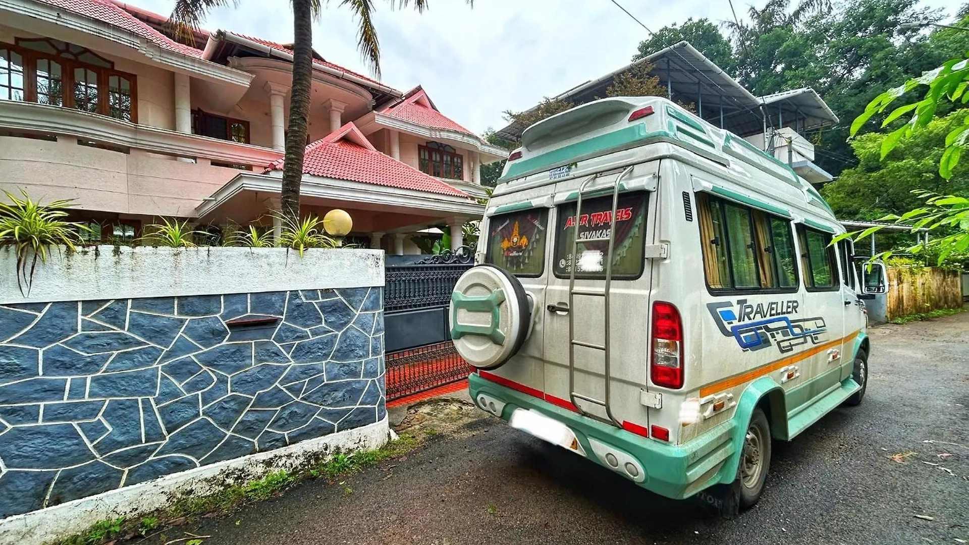 La Casa Trivandrum 4 Bhk Ac Luxury Villa At City Centre, Just 5 Kms From Airport & 3 Kms To Trivandrum Railway Station 트리반드룸