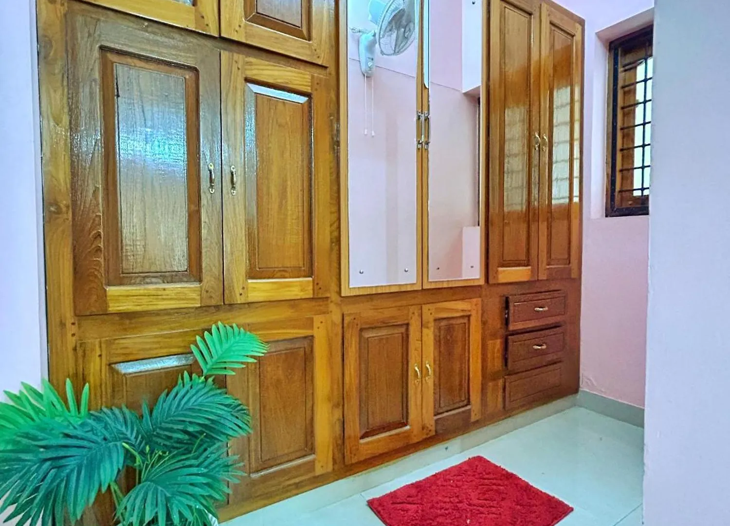 La Casa Trivandrum 4 Bhk Ac Luxury Villa At City Centre, Just 6 Kms To Airport & 5 Min Drive To Padmanabha Swamy Temple Thiruvananthapuram
