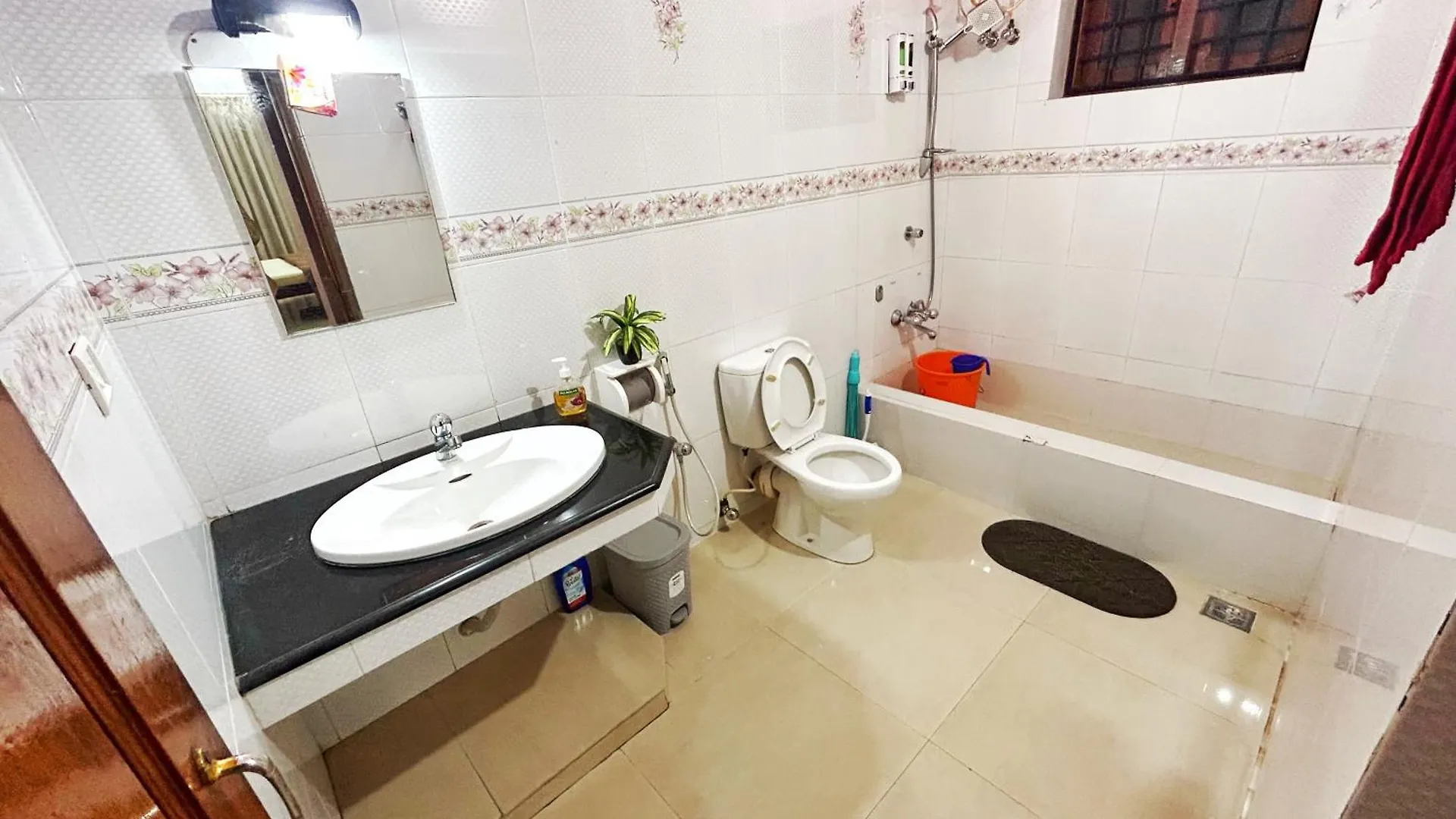 La Casa Trivandrum 4 Bhk Ac Luxury Villa At City Centre, Just 6 Kms To Airport & 5 Min Drive To Padmanabha Swamy Temple Thiruvananthapuram