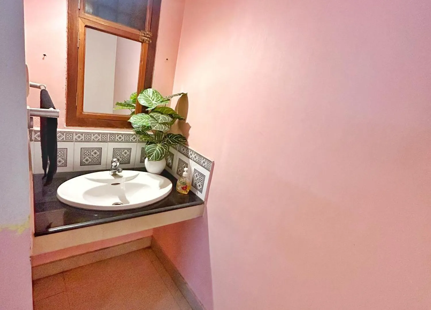 La Casa Trivandrum 4 Bhk Ac Luxury Villa At City Centre, Just 6 Kms To Airport & 5 Min Drive To Padmanabha Swamy Temple Thiruvananthapuram