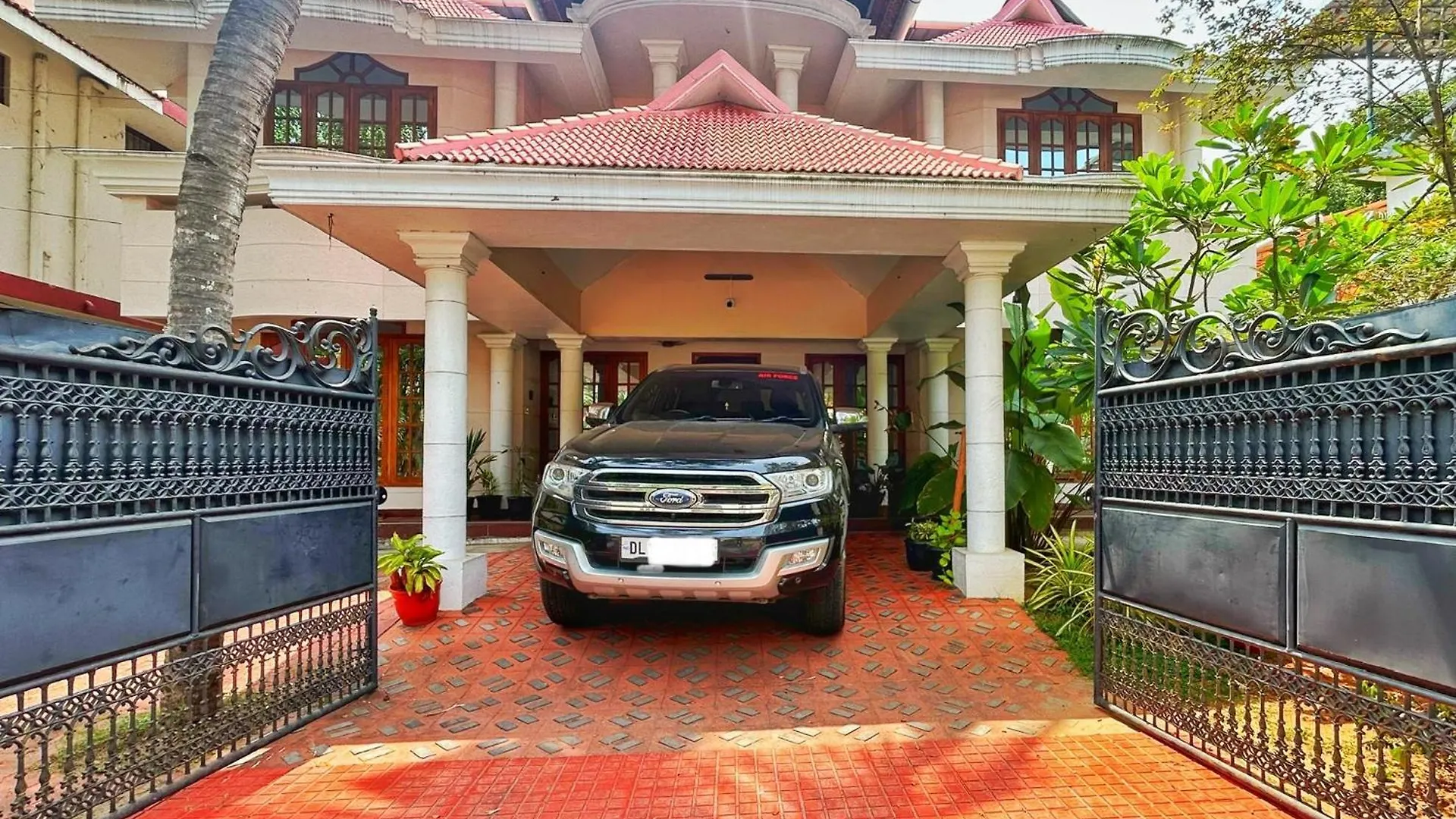 La Casa Trivandrum 4 Bhk Ac Luxury Villa At City Centre, Just 6 Kms To Airport & 5 Min Drive To Padmanabha Swamy Temple Thiruvananthapuram