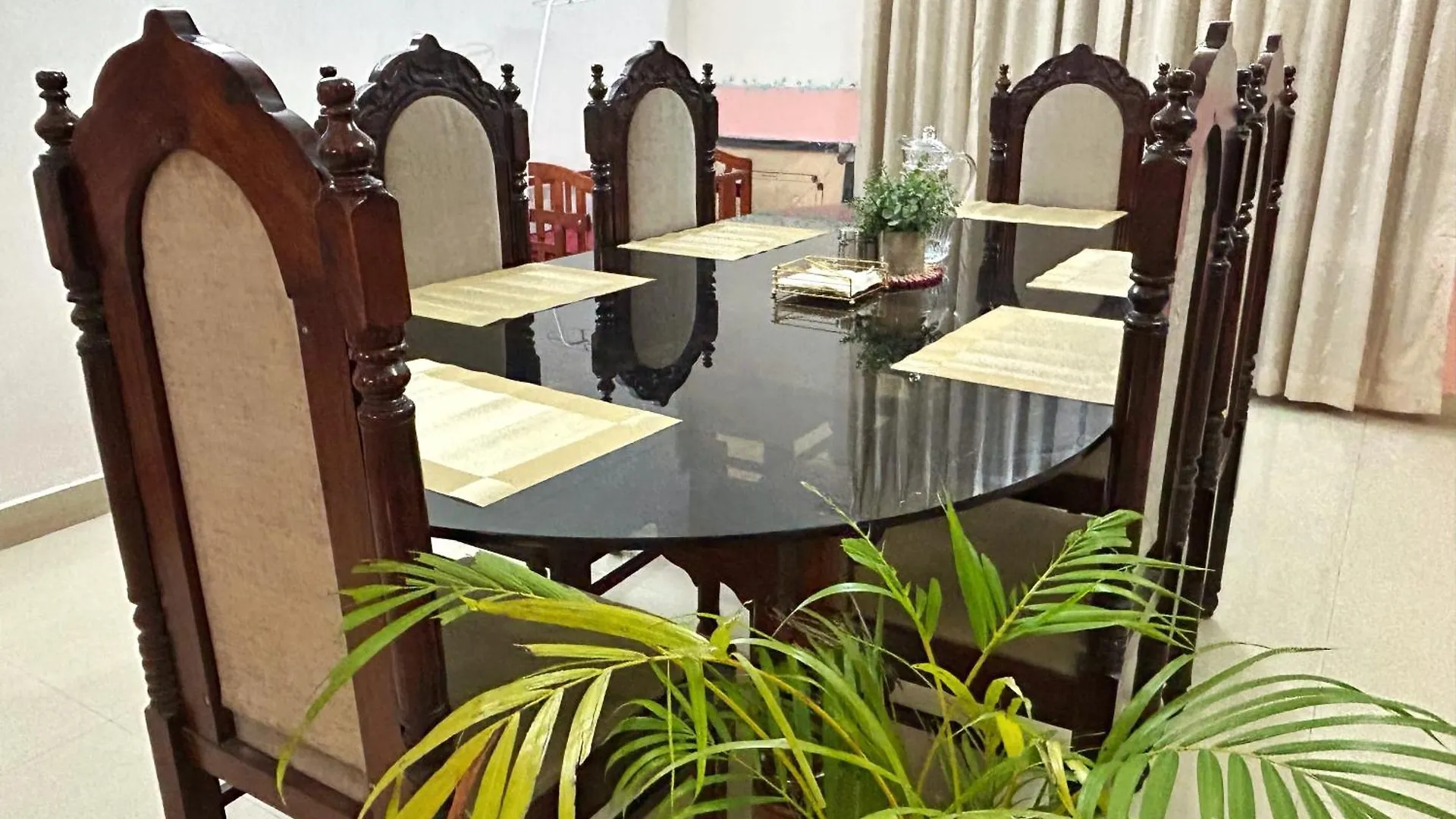 La Casa Trivandrum 4 Bhk Ac Luxury Villa At City Centre, Just 5 Kms From Airport & 3 Kms To Trivandrum Railway Station Thiruvananthapuram